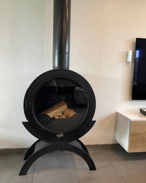 Installation d'un poele a Bois Godin Modele Brimont
